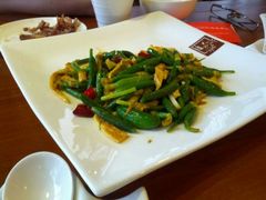 小炒黄瓜苗-院落创意菜