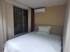 -乐途酒店·优选(鼓楼地铁站店)