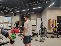 -超级猩猩健身·私教(上海体育场店)