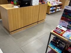 -中百仓储超市有限公司(越秀星汇维港店)