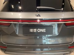 -理想汽车(世纪汇店)