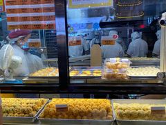 面包甜点陈列柜-鲍师傅糕点(春熙路店)