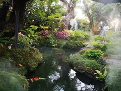 -Chom Cafe and Restaurant