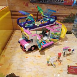 -乐高授权专卖店(新北万达店)