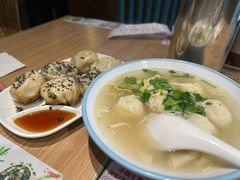 -小杨生煎(金山百联购物中心3楼店)