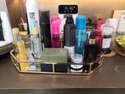 -变画·发型STUDIO