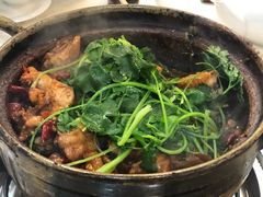 -渝君重庆火锅(嘉宾路店)