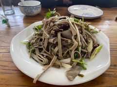 -溢心园香河肉饼总店