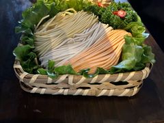 三色面-湊湊火锅·茶憩(新中关购物中心店)