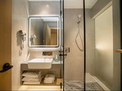 -松果酒店(农业路河南博物院店)