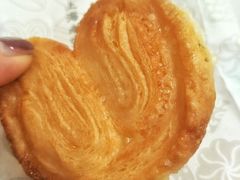 纯奶中蝴蝶酥-上海哈尔滨食品厂(淮海中路店)