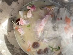 -姚记抚仙湖石锅鱼庄