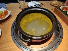 -一朵菌·野生菌探索家火锅(南亚店)