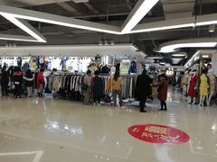 -广州壹马服装广场