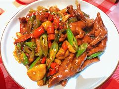 红烧鸡爪-辣小鲜·南昌大排档(船山路店)