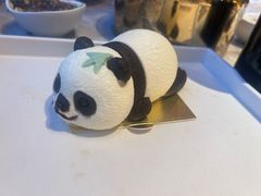 -雍容荟帝王蟹活龙虾展台自助(IFS黑金店)