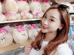 -UNI UNI(环亚凯瑟琳店)