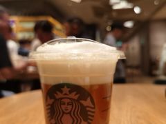 -星巴克臻选(杭州嘉里中心1F店)