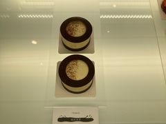 -潮一不贰·法式甜品·生日蛋糕·西式简餐(外滩店)