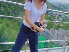 -客天下恐龙水晶玻璃桥