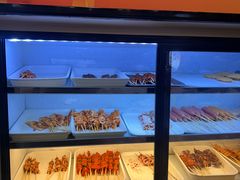 -哈尔滨小酒馆·鲜肉现穿自助烧烤(康新花园店)