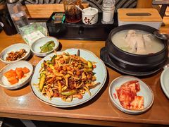 -长寿参鸡汤(朝韩风情街店)