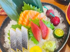 -俊屋料理·烧鸟·寿司·日泰融合菜(星际云汇店)