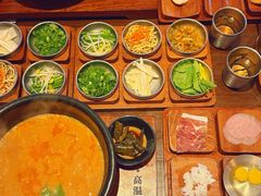 -银米·云南传统过桥米线(双廊黑金冠店)