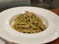 青酱蘑菇鸡肉意面-UPPER KITCHEN(延安路店)