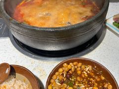 -贵府酸汤牛肉火锅·贵州老字号(飞山街店)