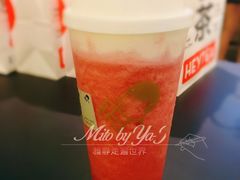 芝芝莓莓桃-喜茶(东莞汇一城店)