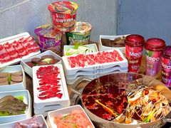-来龍儿鲜切牛肉自助老火锅
