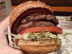-The Habit Burger Grill 哈比特汉堡(复兴soho店)