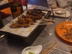 -威记烧嘢·南宁烧烤·超级生牛(绿地店)