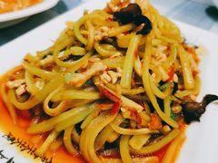 鱼香肉丝-芳芳餐厅(白沙路店)