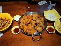 -BHC炸鸡(明洞总店)