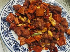 辣子鸡丁-頂好酒家·经典粤菜(海信广场店)