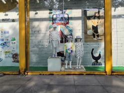 -乐友孕婴童(格调春天店)