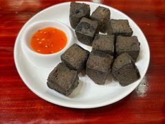 -芦茨金富饭庄·25年老字号·专做稻草鸡