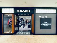 -COACH蔻驰(德基广场店)