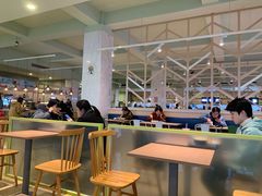 用餐区-上海外国语大学（松江校区）食堂