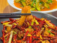 -嫩芽 ·地道重庆菜(十八梯露台夜景店)