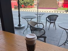 -星巴克(西安曲江银泰店)