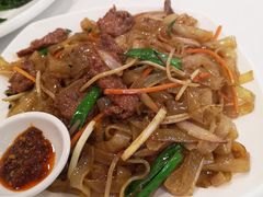 干炒牛河-文记壹心鸡(宝华路店)