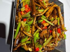 干锅茶树菇-九佰碗家常菜(华威桥店)
