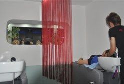 顾客洗发区-飞雨言美容美发