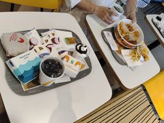 -麦当劳(莘松路芭比伦DT店)