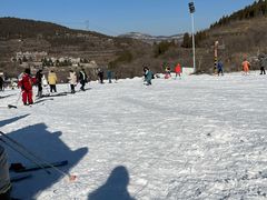 -济南卧虎山滑雪场
