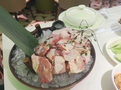 鸡肉-洪氏嗨捞·广东猪肚鸡·椰子鸡火锅(西咸万象城店)
