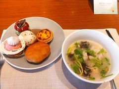 -阿纳迪酒店·秘境西餐厅